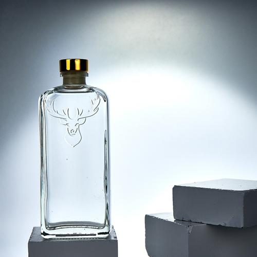 酒瓶伏特加酒瓶相似店鋪>進(jìn)入本店鋪>廠房面積:2000加工方式:經(jīng)營(yíng)模式