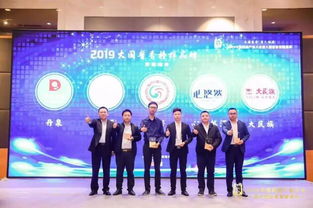 年產1.5萬噸,獲評榜樣品牌,這家35年的茅臺鎮老廠何以扛旗 民族醬香