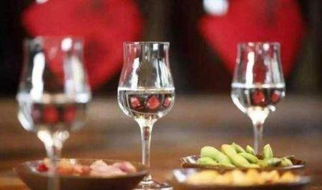 疫情過(guò)后，酒類(lèi)品牌營(yíng)銷(xiāo)如何起死回生？解析酒類(lèi)經(jīng)營(yíng)新策略